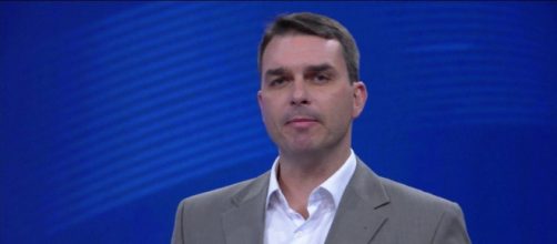 Fl&aacute;vio Bolsonaro &eacute; investigado e Governo tenta blindar Jair Bolsonaro das investiga&ccedil;&otilde;es sobre seu filho (g1.globo.com)