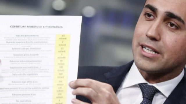 Luigi Di Maio attacca il fronte dei favorevoli al referendum contro il reddito di cittadinanza