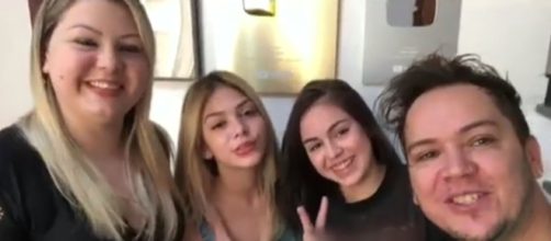 M&atilde;e diz que filhas n&atilde;o est&atilde;o com o psicol&oacute;gico bom (Reprodu&ccedil;&atilde;o / Instagram)