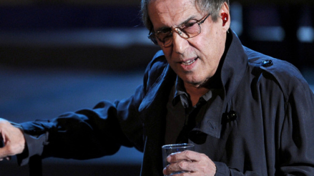 Bufera sullo show di Adriano Celentano
