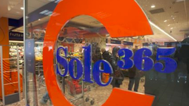 Campania, estorsione ai dipendenti e prodotti scaduti: arrestato uno dei proprietari dei market Sole 365 - Teleclubitalia