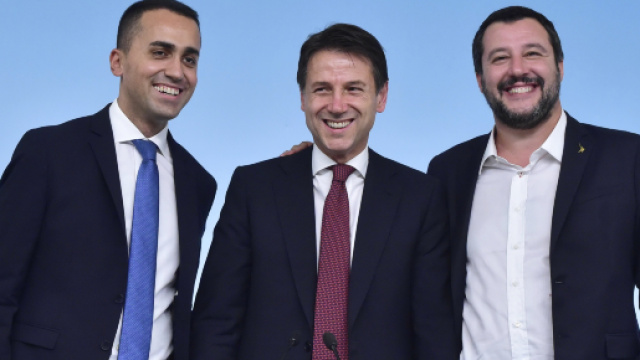 Da sinistra: Di Maio, Conte e Salvini.
