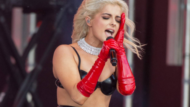 Bebe Rexha: i designer si rifiutano di vestirla per i Grammy's: 'E' troppo grossa'