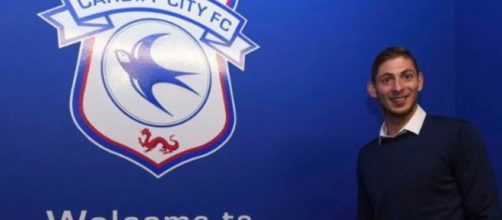 Novo refor&ccedil;o do Cardiff, o jogador Emiliano Sala continua desaparecido (Twitter/Cardiff)
