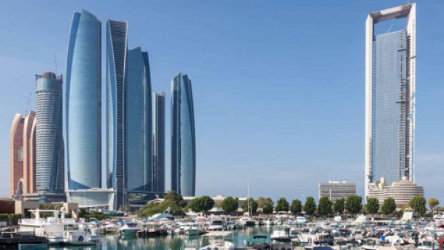 Massimo Sacco arrestato a marzo ad Abu Dhabi chiede aiuto alla radio.