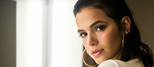 Bruna Marquezine pede explica&ccedil;&otilde;es a Bolsonaro sobre finan&ccedil;as da fam&iacute;lia (Reprodu&ccedil;&atilde;o/TV Globo)