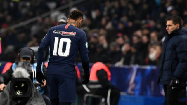 Coupe de France : Neymar bless&eacute; au pied droit - rtl.fr