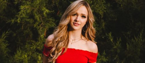 Amanda Cooksey discusses her career as a songwriter and her impending projects. / Image via Amanda Cooksey, used with permission.