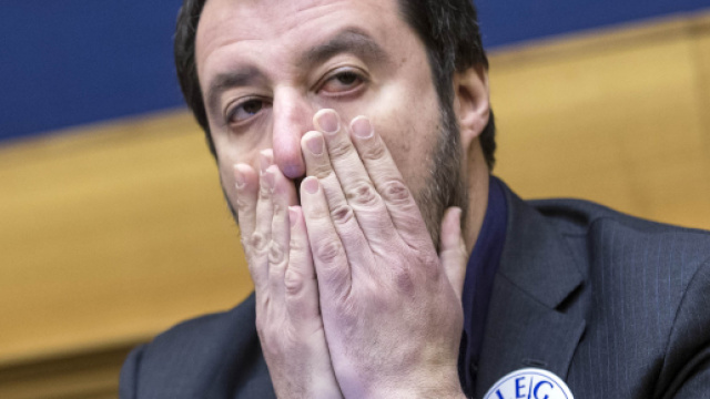 Autorizzazione a procedere contro Salvini: Paragone annuncia il s&igrave; del M5S