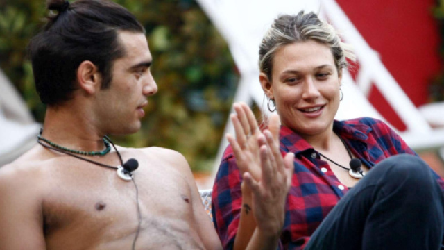 Grande Fratello Vip, tra Benedetta e Stefano coccole e complicit&agrave;