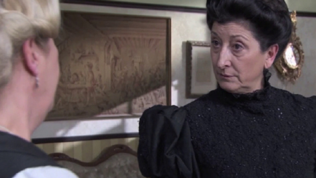 Anticipazioni Una Vita: Ursula si vendica della sarta Susana per averla umiliata