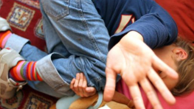 Napoli, bambino di 7 anni trovato morto dopo un acceso litigio.