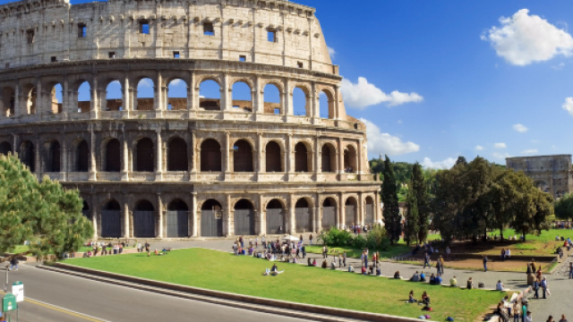 Casting per un cortometraggio da girare a Roma e lo spettacolo TV 'La Corrida'