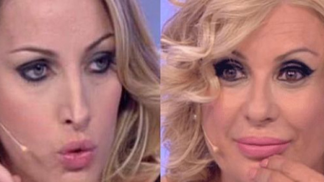 Tina Cipollari attaccata pesantemente da un'ex tronista: 'Persona cafona e maleducata'