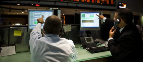 Positiva, Bolsa fecha em alta hist&oacute;rica e d&oacute;lar tem queda em 1&ordm; preg&atilde;o do governo Bolsonaro - via Galeria BN