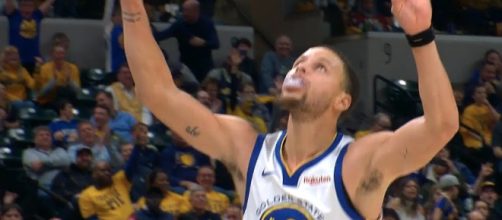 Stephen Curry led the way for the Warriors' win on Monday (Jan. 28). [Image via NBA/YouTube screencap]