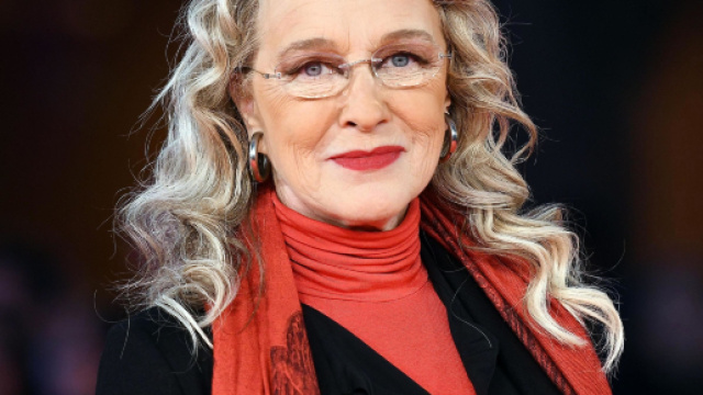 Anche Eleonora Giorgi ricorre ai ritocchi estetici