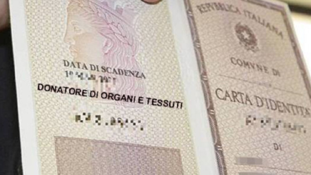 Curioso caso a Palermo: fa a fare la Carta d'identit&agrave; e gli dicono che risulta morto