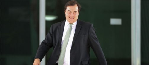 Candidato &agrave; presid&ecirc;ncia da C&acirc;mara, deputado Rodrigo Maia (DEM-RJ) tem o apoio de siglas de direita e de esquerda (Marcelo Camargo/Ag&ecirc;ncia Brasil)
