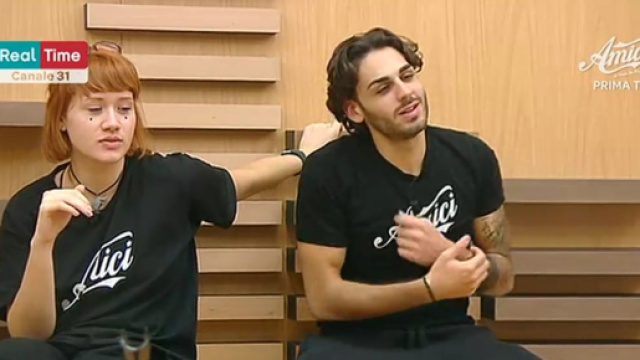 Amici 18, Tish cambia squadra: scoppia la polemica sui social