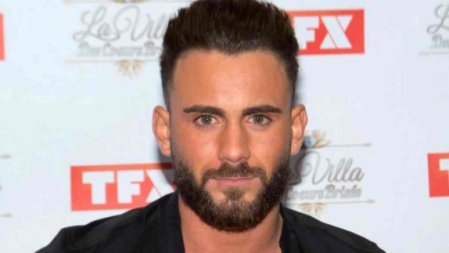 Illan victime de vol dans sa voiture, il a ensuite &eacute;t&eacute; vir&eacute; commissariat pour avoir diffus&eacute; une chanson sur les Gilets Jaunes.