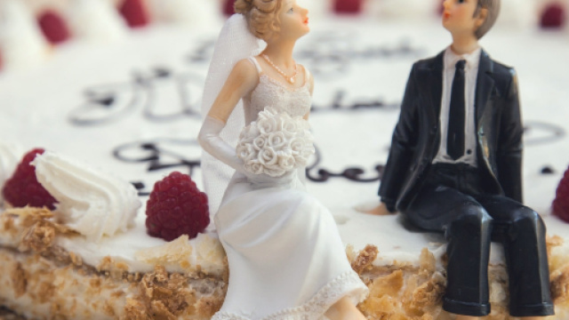 Amburgo, vende il marito su eBay per 18 euro: 'Il reso non &egrave; ammesso'