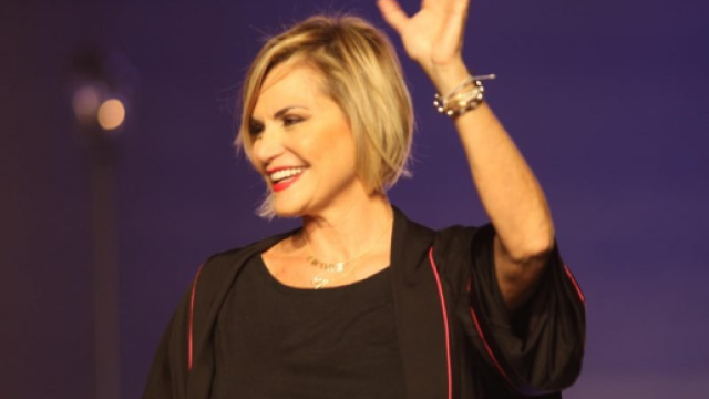 Simona Ventura lascia Mediaset: Barbara D'Urso e Belen Rodriguez in lizza per Temptation Island Vip.