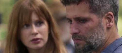 Luz e Gabriel terminam o noivado em O S&eacute;timo Guardi&atilde;o (Foto: TV Globo)