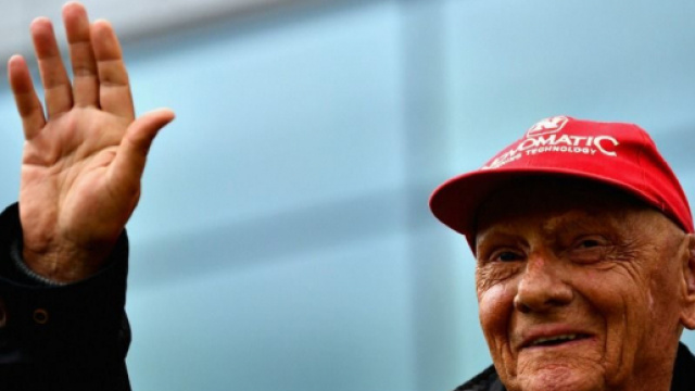 Niki Lauda &egrave; stato ricoverato per una grave influenza.