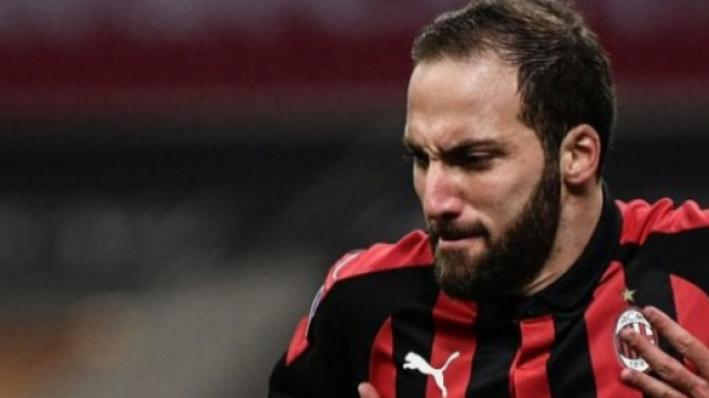 Gonzalo Higuain al Chelsea, le ultime notizie di mercato dalla Spagna