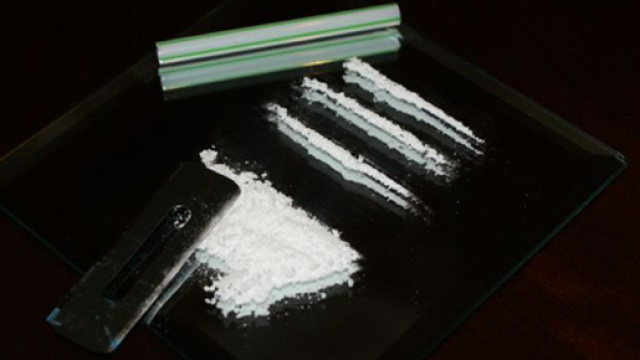 Ha iniziato a sniffare cocaina ad appena nove anni per imitare i genitori: ora che ne ha 13, &egrave; in cura al Sert.