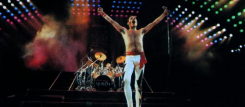 Freedy Mercury deu trabalho para organizadores, mas, no final realizou uma apresenta&ccedil;&atilde;o memor&aacute;vel. (Arquivo Blasting News)
