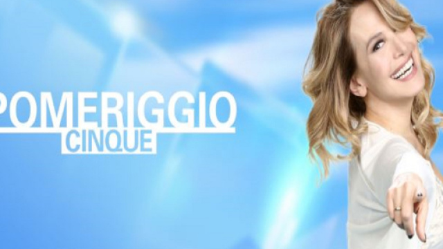 Ragazza scomparsa torna a casa durante la diretta di Pomeriggio 5