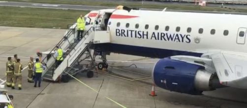 Un ciclista paral&iacute;mpico se sube al techo de un avi&oacute;n para luchar contra el cambio clim&aacute;tico