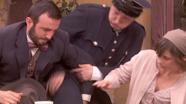 Il Segreto, spoiler: Onesimo e Meliton si prendono una cotta per Saturna