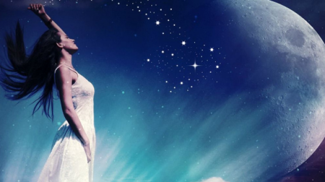 L'Oroscopo di domani 13 ottobre classifica: telefonata per Cancro, Bilancia innamorato