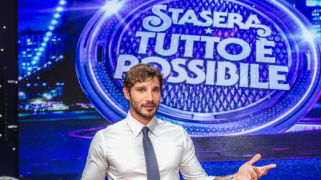 Stefano De Martino inarrestabile: Stasera tutto &egrave; possibile si allunga per i buoni ascolti.