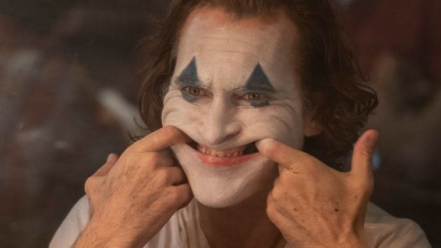 Joker, il film con Joaquin Phoenix, &egrave; campione d'incassi