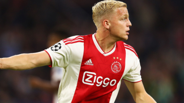 L'Inter pensa a Dennis Van De Beek