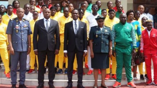 La d&eacute;l&eacute;gation des Forces arm&eacute;es et de police en compagnie du Mindef (c) Mindef