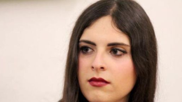 Prof licenziata dopo quindici giorni di servizio: secondo la sua versione, perch&eacute; transessuale