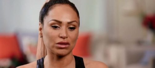 On &lsquo;90 Day Fiance,' Darcey speaks out about Tom&rsquo;s commitment issues. [Image Source: UK/YouTube]