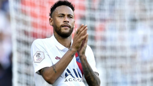 Mercato PSG : Neymar moqu&eacute; pour son 'gros ventre' en Espagne