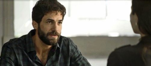 Rael fez quest&atilde;o de dar adeus &agrave; prima. (Reprodu&ccedil;&atilde;o/TV Globo)