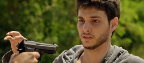 Edison volta a ser preso na novela 'Top&iacute;ssima' (Reprodu&ccedil;&atilde;o/Record TV)