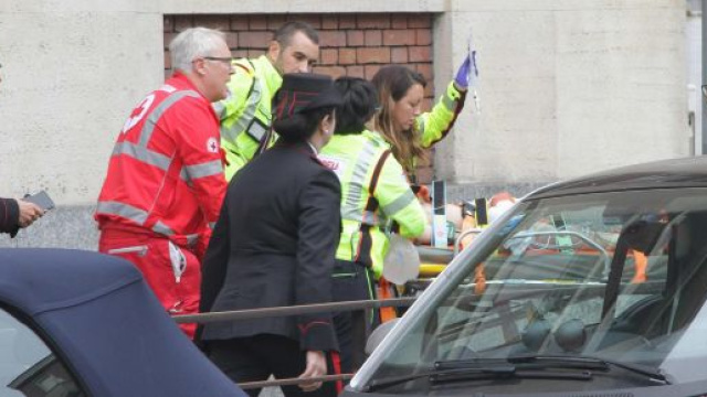 Milano, bimbo caduto a scuola: forse ha utilizzato una sedia per scavalcare la ringhiera