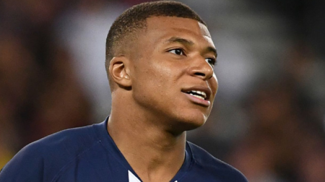 Mercato PSG : Mbapp&eacute; serait 'tr&egrave;s tent&eacute;' par le Bar&ccedil;a