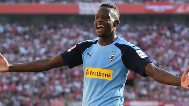 Inter su Denis Zakaria del Borussia Monchengladbach