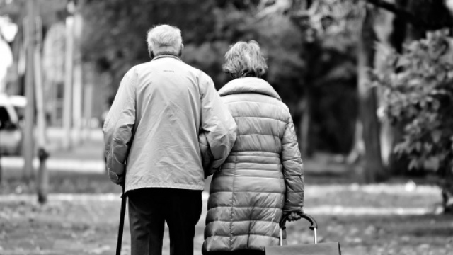 Pensioni anticipate, Renzi torna in pressing sull'abolizione della Quota 100