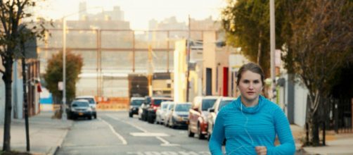 Jillian Bell &eacute; protagonista em 'A maratona de Brittany'. (Arquivo Blasting News)